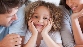 Якими якостями повинні володіти усиновителі?